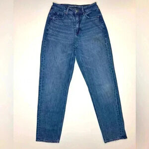 American Eagle Women’s Mom Straight Jeans Size- 2 Reg